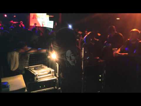 Jah Shaka plays Macka B -  Be Yourself at Paris Dub Station 9/10/15