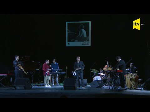 H3 Collective - In Bayati - Kurd harmony @JIDIRJAZZ - Rafig Babayev 88