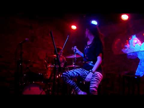 Montage: Alfabeta ,LIVE @ChapeauRouge, Prague