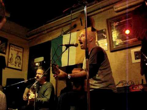 Bermuda Acoustic Trio - Comfortably Numb