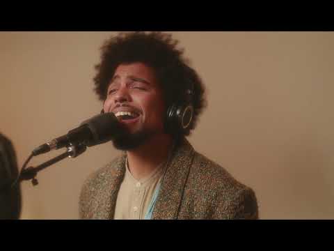 Fancy Hagood & Devon Gilfillian - Let Me Be (Live at Château Noir)
