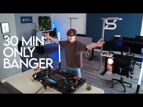 RAVE in an OFFICE | ONLY BANGER | DJ Maaxx