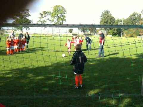 Hugo Boys F2 - HSV F6  0-4