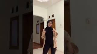 Download lagu tiktok jilbab body goals 😍 mp3 Download lagu tiktok jilbab body goals 😍 mp3