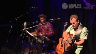 Martin Simpson & Dom Flemons, 'If I lose, let me lose', live at Band on the Wall