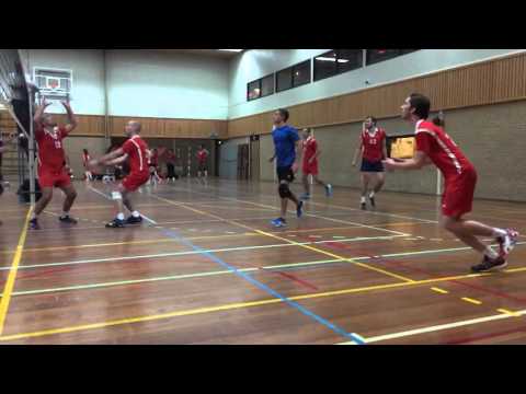 Smashing '72 - Heren 1 Perfect pass Wouter aanval Jasper