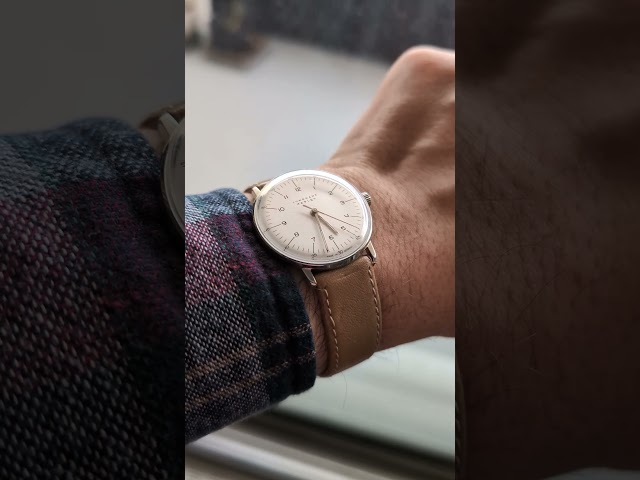 Vídeo relacionado con Junghans max bill Quarz 41/4817.02 Reloj de Pulsera para hombres