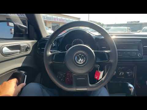 2014 Volkswagen Beetle 2.5L Entry Hatchback 2D
