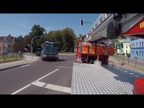 Einsatzfahrt  DLK 23/12[Camiva] zur BMA