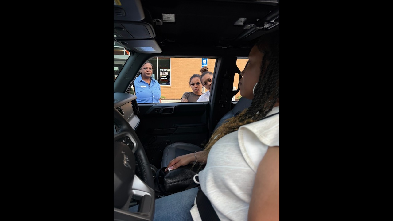 Lacreesha drops Hope & Faith off at WhatABurger for work but they don’t wanna get out