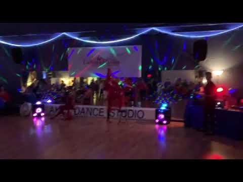 Bachata show- Flodivinas - Laura & Beata