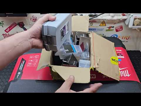 Акк. SDS-Plus перфоратор с системой пылеудаления M18 ONE FHX DEL-552C FUEL (Li-Ion 5.5 Ач) Акк. SDS-Plus перфоратор с системой пылеудаления M18 ONE FHX DEL-552C FUEL (Li-Ion 5.5 Ач)