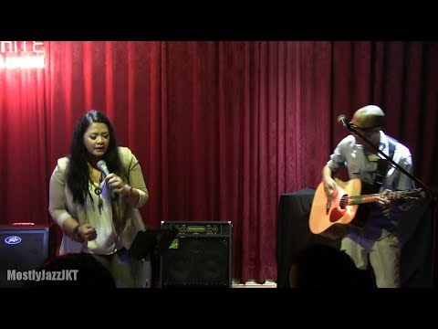 Bubugiri - Single & Happy @ Mostly Jazz 31/05/14 [HD]