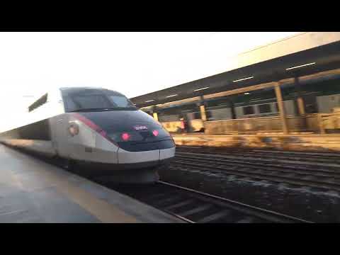 treni a rho al binario 5-4