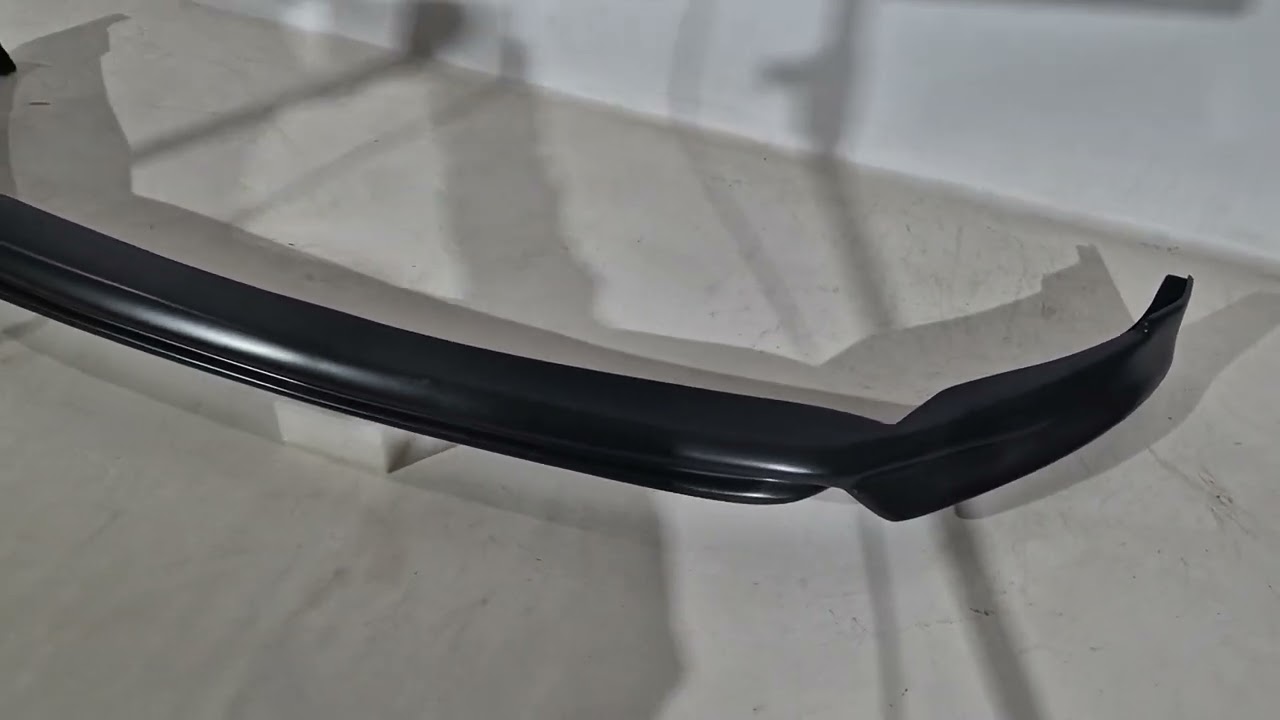 Seat Leon 2013-2020 гг. Передний лип DPT V-1 (2013-2016, грунт под покраску) Video 1