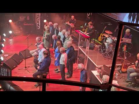 "That's Livin' Alright" , Auf Wiedersehen Pet 40th anniversary. Jimmy Nail Tim Healy Kevin Whately