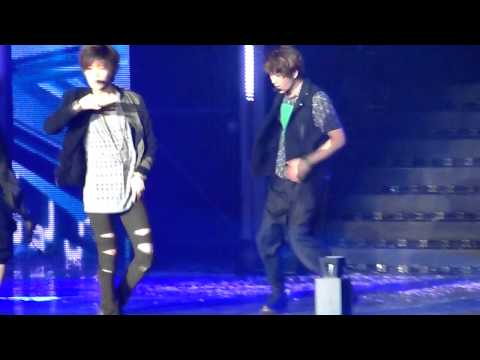 SHINee @Pink Play Concert - Stranger - Seoul - 08/08/2012