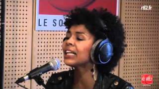 Ayo - Julia, I Can&#39;t, Billie-Eve (www.rtl2.fr/videos)