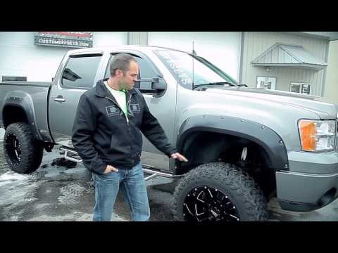 Spotlight - 2007 GMC Sierra on Moto Metal 962 20x12 and Atturo 35's
