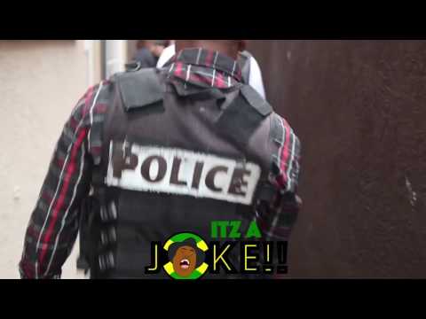 QUEENZFLIP GETS ARRESTED IN JAMAICA & PUNCHED FOR PRANKING GYPTIAN. @DJGMONEY @WIZPAKS