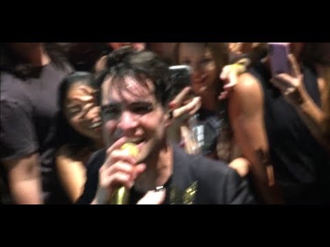 download lagu mp3 mp4 Panic At The Disco Vancouver, download lagu Panic At The Disco Vancouver gratis, unduh video klip Panic At The Disco Vancouver