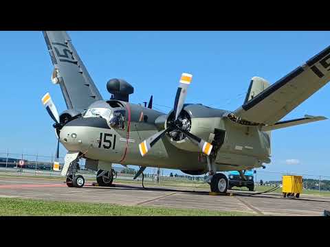 Navy Grumman S-2 Tracker 151 in action!