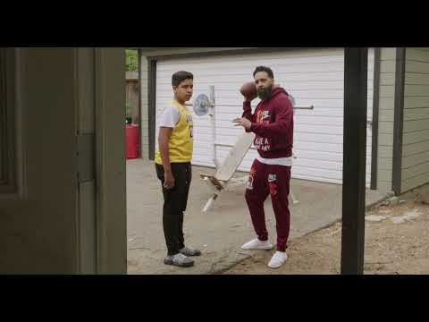 Videoclip de Bron & Bronny — Snoop Dogg