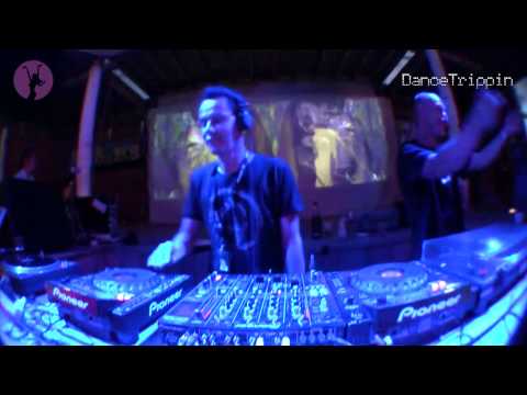 Reset Robot - La Porte [played by Kiko]