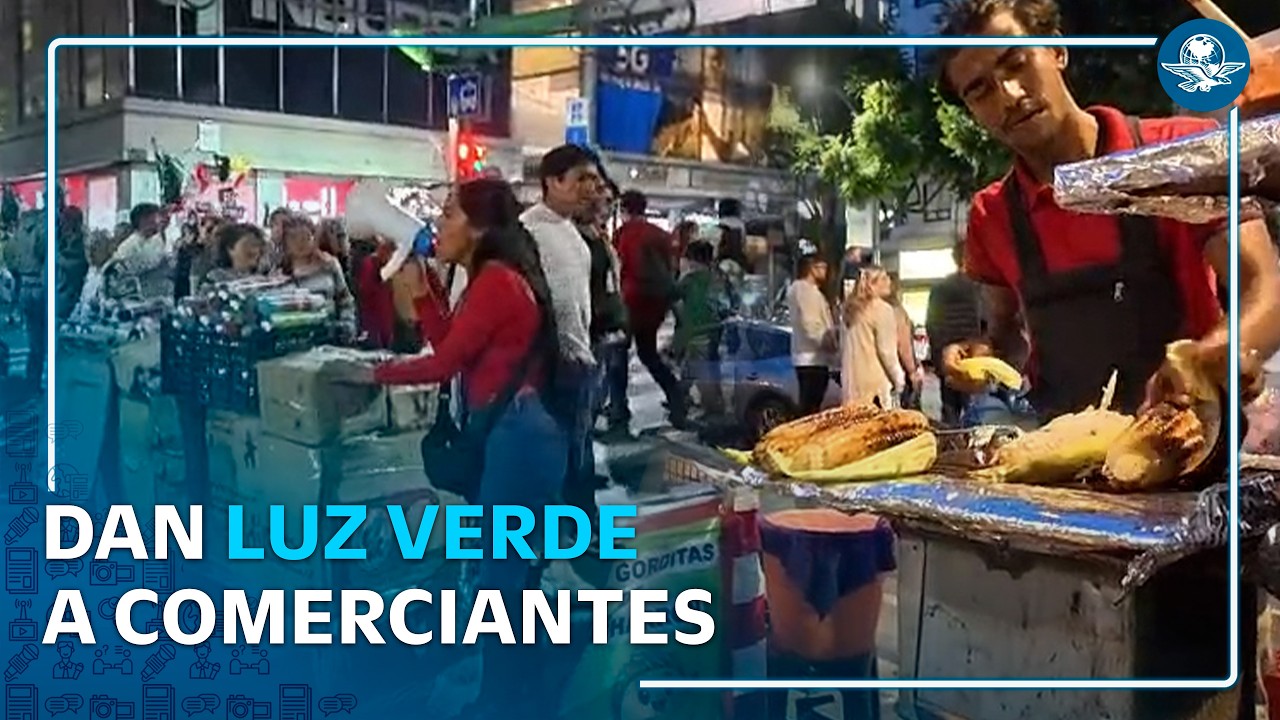 CDMX permite ambulantes en la Alameda Central por festejos patrios