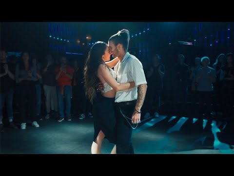 Elena Khamsi & Derek ❤️ (Como el agua) Rotem Cohen Ft Descemer Bueno ❤️ (BACHATA PASIÓN❤️‍🔥)