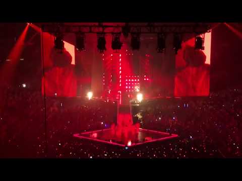 BTS - Mic Drop (Love Yourself tour live in Newark 180929)