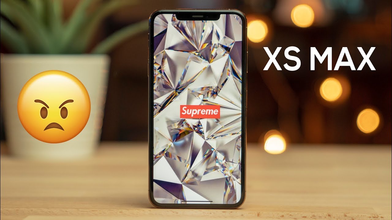 iPhone XS Max // Apple is so Cheap! 😠