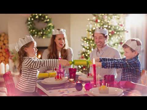 10 UK Xmas Traditions Explained