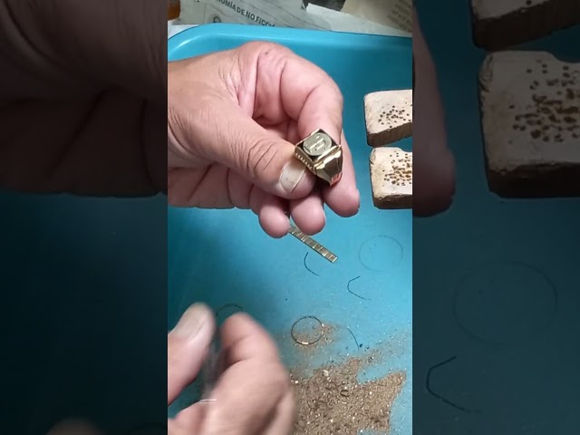 Vídeo relacionado con PROSTEEL Sello Grande Anillo Demonio Garra de Dragon Punk Rock, Anillo Titanio Ojos Malo Rojo, Metal Negro