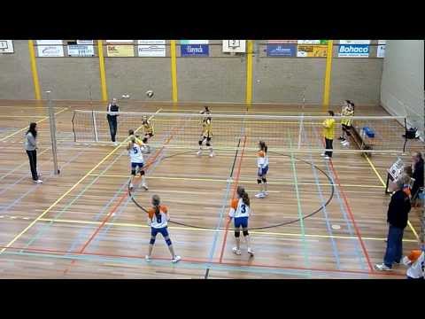 Halve finales NOJK Meisjes-CMV: Particolare/DS - Hovoc, slot 1e set