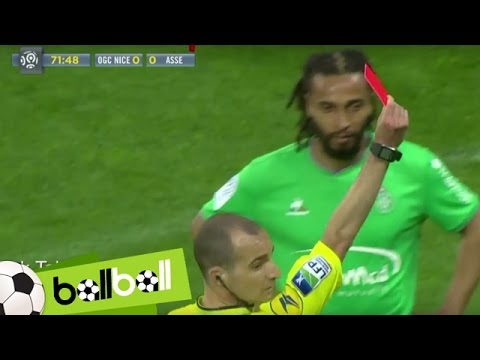 WTF! - Franck Tabanou vicious kick out of nowhere gets straight red card