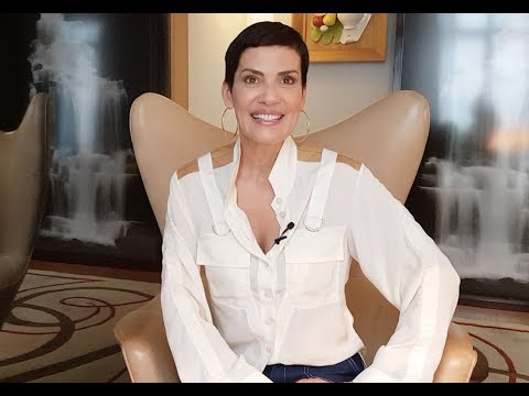 download lagu mp3 mp4 Toilette Chic Pour Mariage, download lagu Toilette Chic Pour Mariage gratis, unduh video klip Toilette Chic Pour Mariage