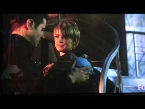 Gotham 5x11: Jim holds his daughter for the first time