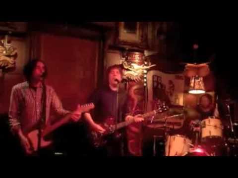 THE INSIDE TRACKS live @ WHITE TRASH, BERLIN 2014 ''TICK TOCK'' (A.Devine)