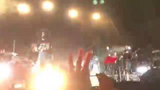Caparezza e Daniele silvestri - La guerra del sale - live Molfetta 19/08/16