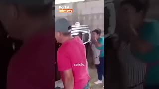 Jovem acorda dentro do caixão durante velório na Guatemala