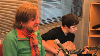 BMX BANDITS - Save our smiles (acoustic ORM) (10-2-2012)