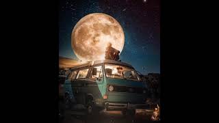 Siguiendo la Luna Lyrics English Translation