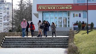Час по история с урок за 3-ти март в специален за целта кабинет
