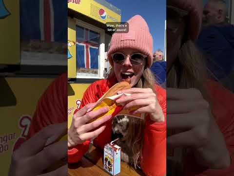 Mais molho e uma seleção vegana elaborada!😋 Experimente os cachorros-quentes em Akureyri, Norte da Islândia 🌭