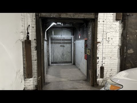 Manual Otis Traction Freight Elevator 52 | PGHNNA WRH1 | Pittsburgh, PA