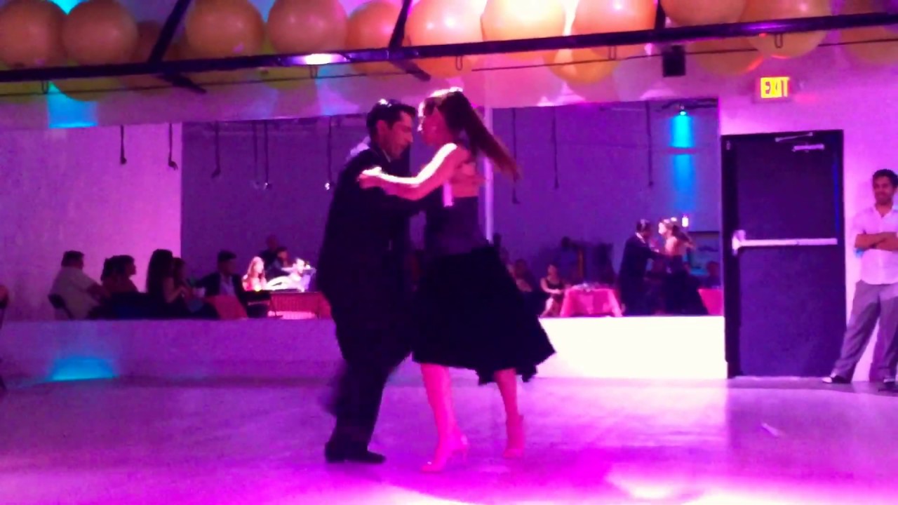 Daniel Juarez & Alejandra Armenti. Mi Novia de Ayer. Alfredo de Angelis & Floreal Ruiz