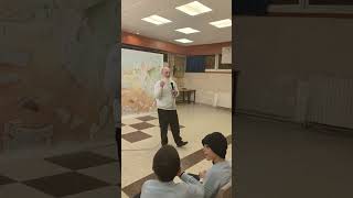 למה אין חג לכבוד נס השמן של אלישע הנביא? | דברי הרב שרקי במסיבת חנוכה לילדי קהילת בית יהודה