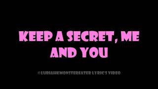 Britney Spears- Seal It With A Kiss (Lyrics)