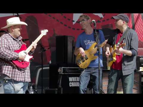 That's Alright Mama - by Johnny Hiland at the 2016 Dallas International Guitar Show